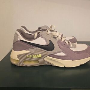 Nike Air Max Sz 10 Women's/8.5 Men's Lavender & Cream